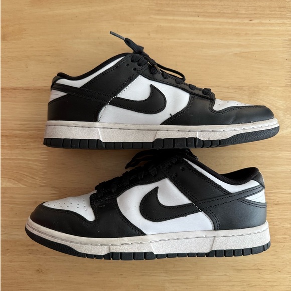 Nike Panda Dunks - Picture 3 of 6